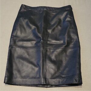 Leather Skirt Black PURE Collection 4/6 Pencil Buttery Soft Classic Fall Winter